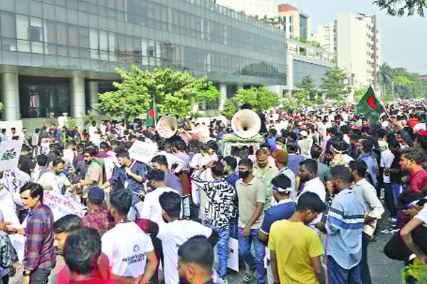 স্থগিত মোবাইল ব্যবসায়ীদের অবরোধ কর্মসূচি