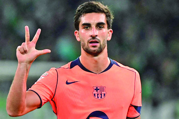 তোরেসের হ্যাটট্রিকে বার্সার জয়