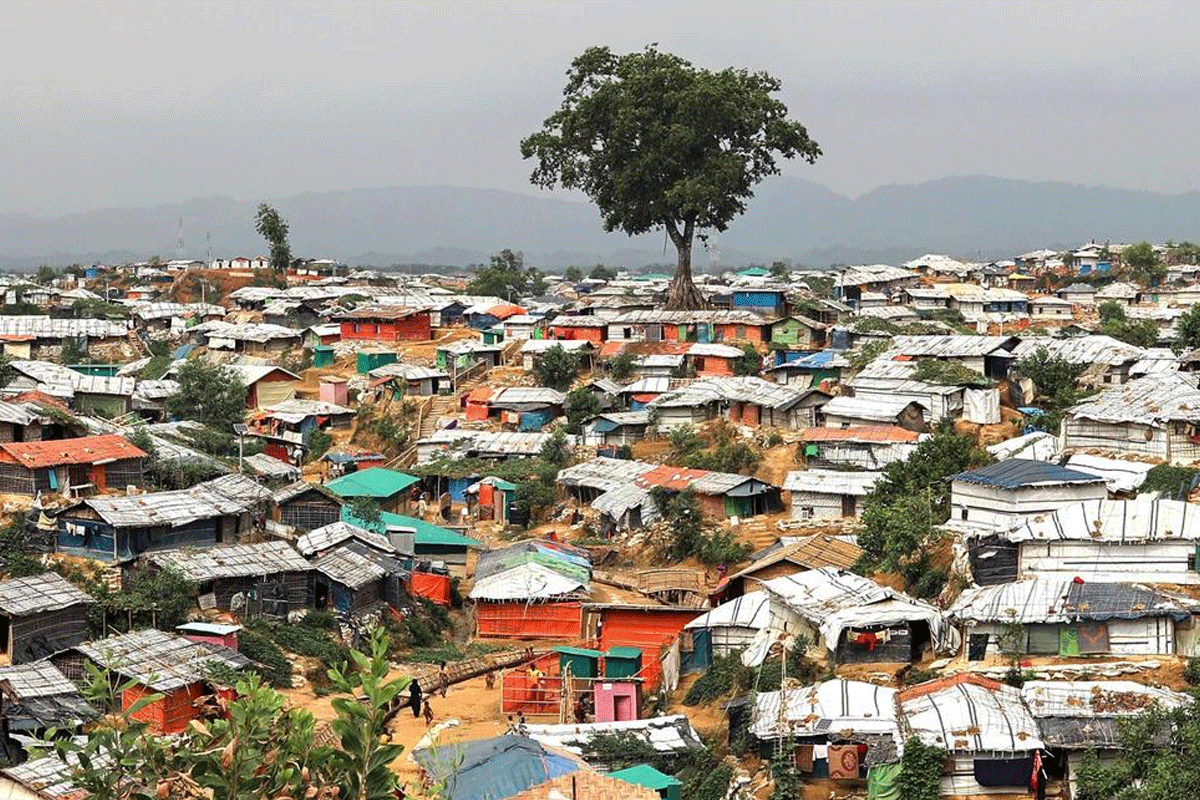 রোহিঙ্গাদের সহায়তায় ১ কোটি ১২ লাখ ডলার অনুদান দিচ্ছে যুক্তরাজ্য-কাতার