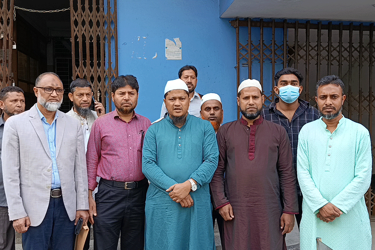 নারায়ণগঞ্জে গ্যাসের দাবিতে স্থানীয়দের স্মারকলিপি