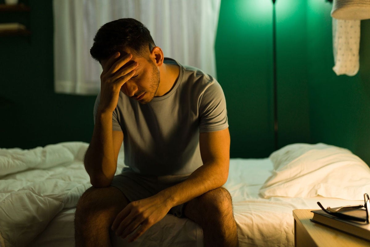 মানসিক চাপ বাড়লে ব্যাহত হয় ঘুমের ছন্দ