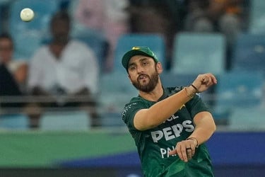 গুঞ্জন উড়িয়ে দিলেন সালমান আগা