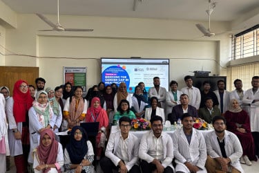 স্বাস্থ্যসেবায় নারী চিকিৎসকদের অগ্রগতির বাধা চিহ্নিত করা সময়ের দাবি