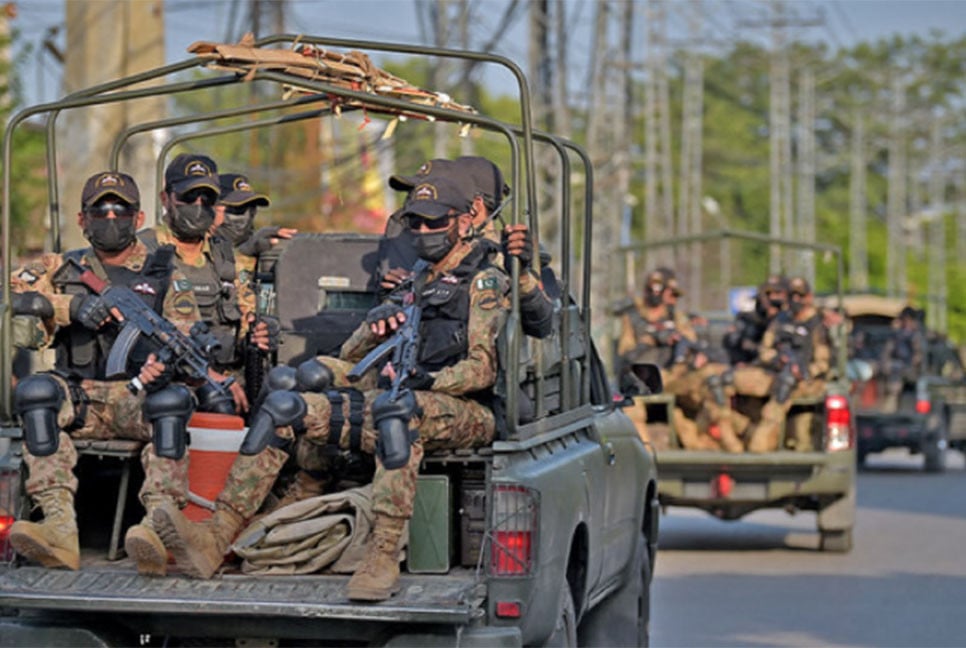 পাকিস্তানে সীমান্তের কাছে সন্ত্রাসী হামলায় ৬ সেনা নিহত