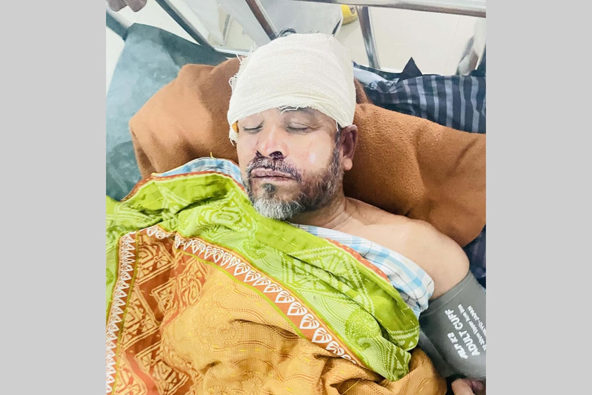 রূপগঞ্জে দাবিকৃত চাঁদা না পেয়ে ব্যবসায়ীকে গুলি