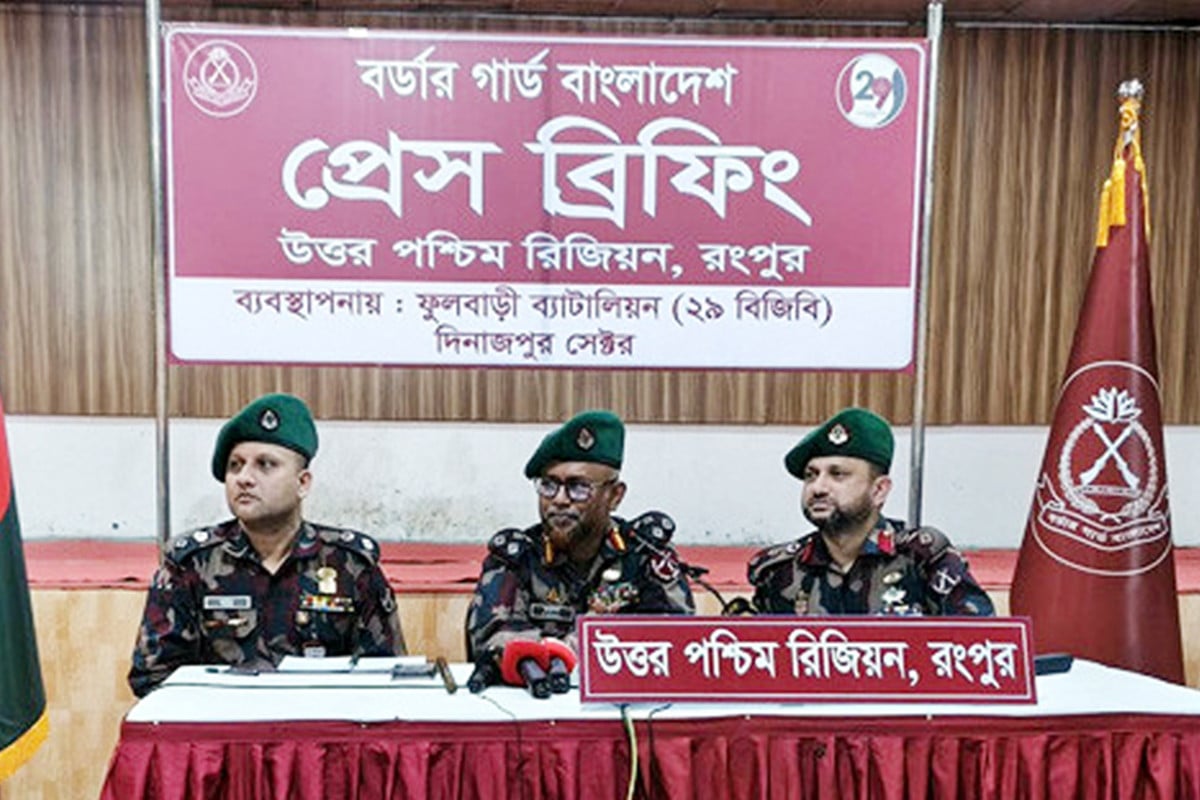 সীমান্তে একাধিক অভিযানে প্রায় ৪ কোটি টাকার চোরাচালান জব্দ