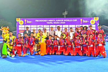 বিশ্বকাপে চ্যালেঞ্জার ট্রফি বাংলাদেশের