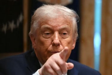 ইউরোপ নিয়ে কঠোর সমালোচনায় ট্রাম্প