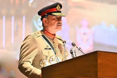 ভারতকে আরও কঠোর জবাব দেয়া হবে, হুঁশিয়ারি আসিম মুনিরের