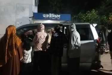 কলাপাড়ায় মৎস্য ব্যবসায়ীর ওপর সন্ত্রাসী হামলা