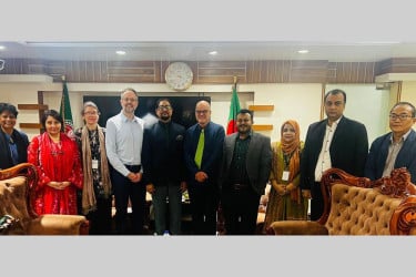 ডেঙ্গু চিকুনগুনিয়া প্রতিরোধে একযোগে কাজ করবে চসিক: মেয়র