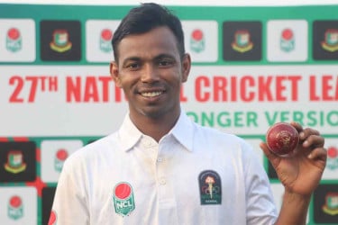 এনসিএলে উইকেটের শীর্ষে তানভীর