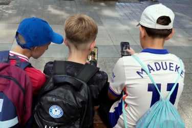 সকালে ঘুম ভেঙে অস্ট্রেলিয়ার লাখো শিশু দেখবে তাদের ‘আইডি’ আর নেই