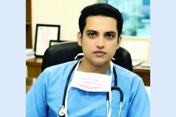 প্রেমিকাকে ভিডিও কলে রেখে চিকিৎসকের আত্মহত্যা