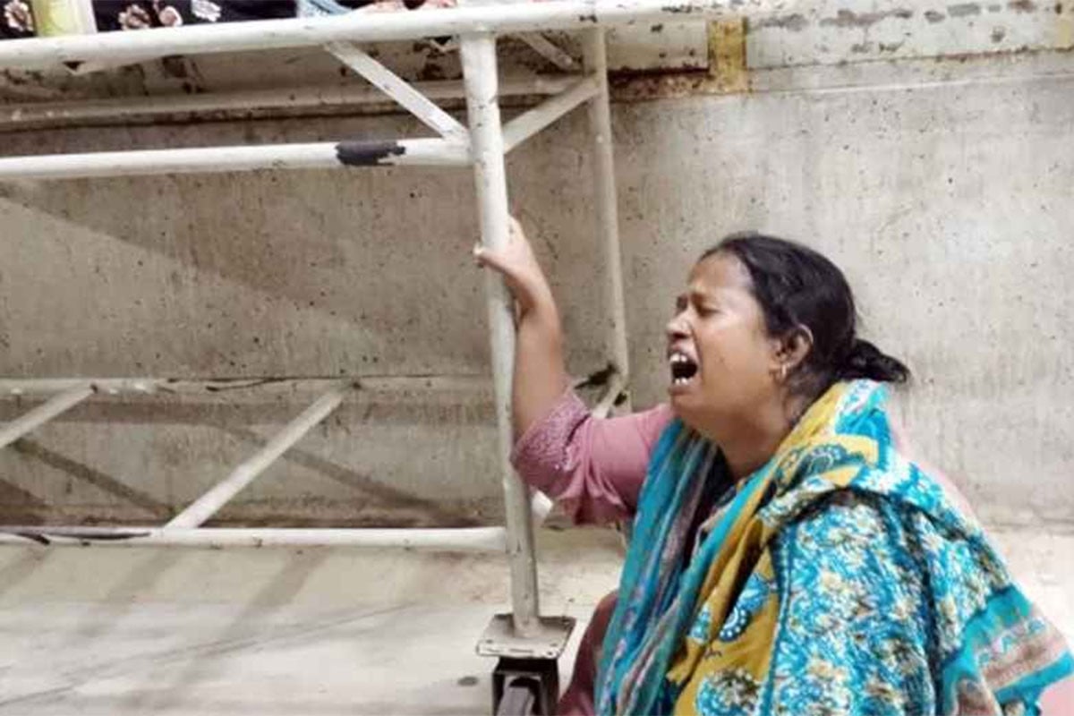 ভ্যাকসিনের খোঁজে হাসপাতাল থেকে হাসপাতালে ছুটেও বাঁচানো গেল না শিশুকে