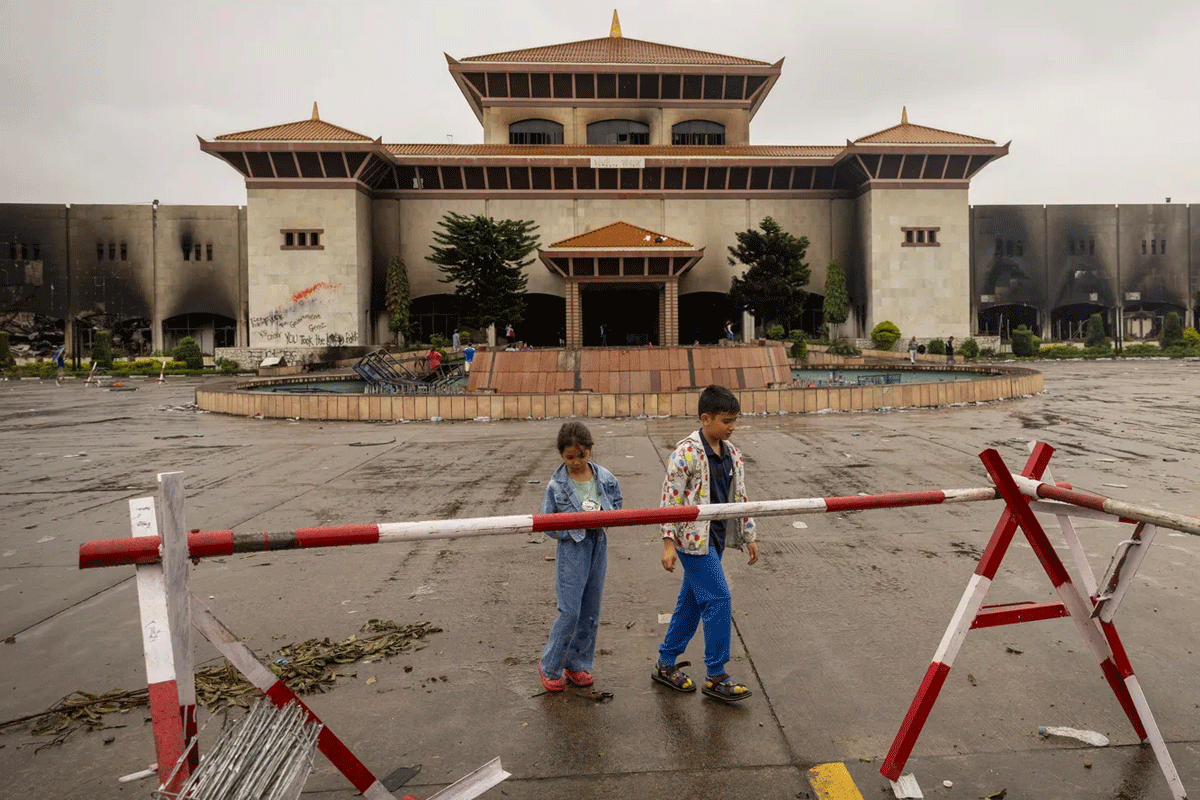 অভ্যুত্থানের পর নির্বাচনের পথে নেপাল