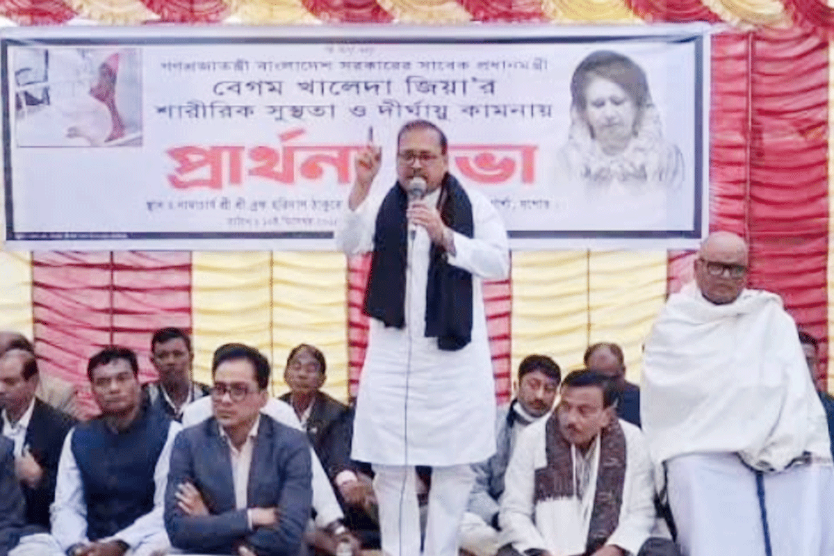 খালেদা জিয়ার সুস্থতায় বেনাপোল পাটবাড়ী আশ্রমে প্রার্থনা