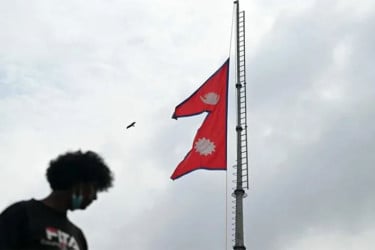 গণ-অভ্যুত্থান পরবর্তী নির্বাচনে অংশ নিতে নেপালে ১১৪ দলকে অনুমোদন