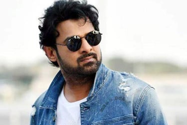 বাহুবলীর প্রচারে জাপানে প্রভাস, ভূমিকম্পের পর শঙ্কিত অনুরাগীরা