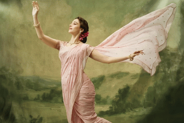 নির্মাতার স্ত্রী হয়ে চমকে দিলেন তামান্না ভাটিয়া