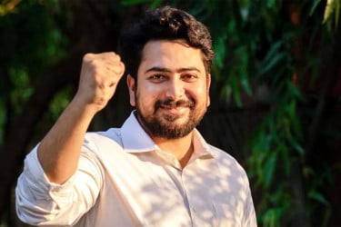ঢাকায় বিএনপির যে প্রার্থীর বিপক্ষে লড়বেন নাহিদ ইসলাম