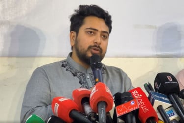 আসন কয়টি পাবে, সে হিসাব করে নির্বাচনে অংশ নিচ্ছে না এনসিপি: নাহিদ