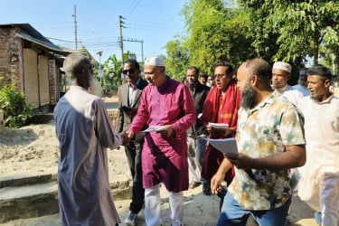 ময়মনসিংহে বিএনপির প্রার্থী মোতাহারের গণসংযোগ