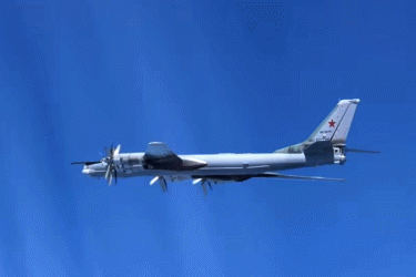 উত্তেজনা বাড়ল: জাপানের আকাশসীমার পাশে রাশিয়া-চীনের বিমান টহল