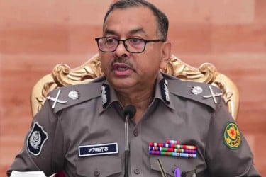 নির্বাচনে সব পুলিশ সদস্যকে নিরপেক্ষতা বজায় রাখতে হবে : ডিএমপি কমিশনার