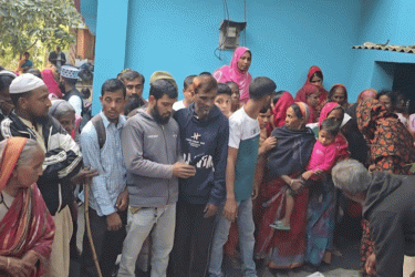 নওগাঁয় বাসচাপায় মোটরসাইকেলের দুই আরোহী নিহত