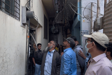 কেরানীগঞ্জে হেলে পড়া ভবনের গ্যাস সংযোগ বিচ্ছিন্ন