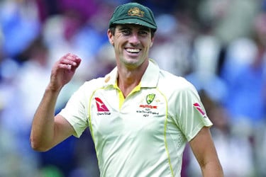 অ্যাশেজে ফিরলেন