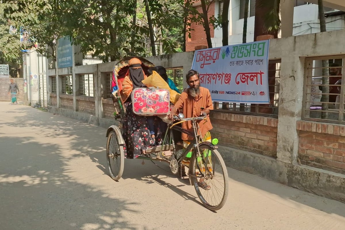 রিকশাচালক পরিবারের মুখে হাসি ফোটালো বসুন্ধরা শুভসংঘ