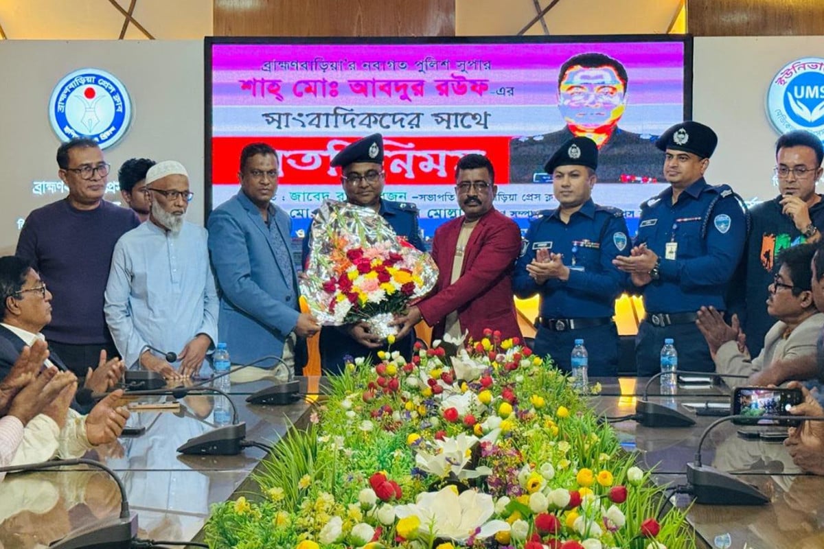 ব্রাহ্মণবাড়িয়ায় সাংবাদিকদের সাথে নবাগত এসপির মতবিনিময়