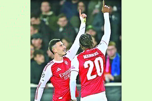 ছয়ে ছয় আর্সেনাল