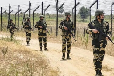 ভারতের নদীতে বাংলাদেশির মরদেহ পাওয়ার কথা স্বীকার করেছে বিএসএফ