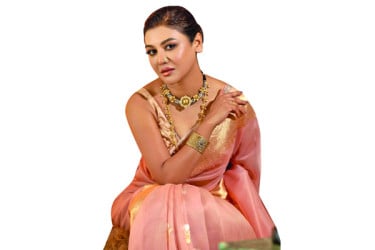 ফিউশন লুকে জয়া