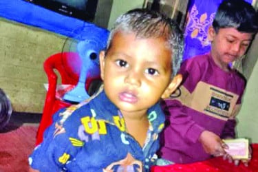 সবাইকে কাঁদিয়ে গেল সাজিদ