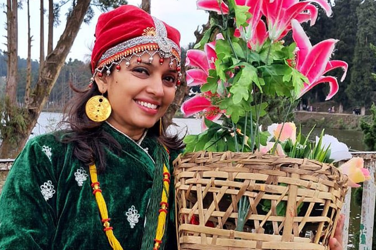 খাবারের ছবি পোস্ট করায় অভিনেত্রীর মৃত্যু কামনা