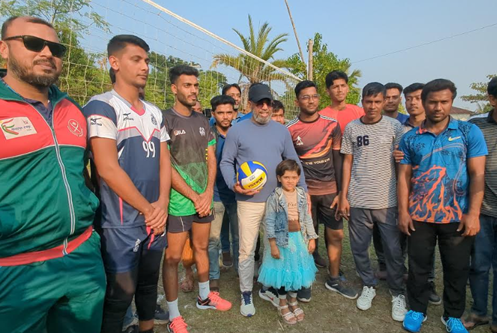 মোংলায় ৮ দলীয় ভলিবল টুর্নামেন্টের উদ্বোধন