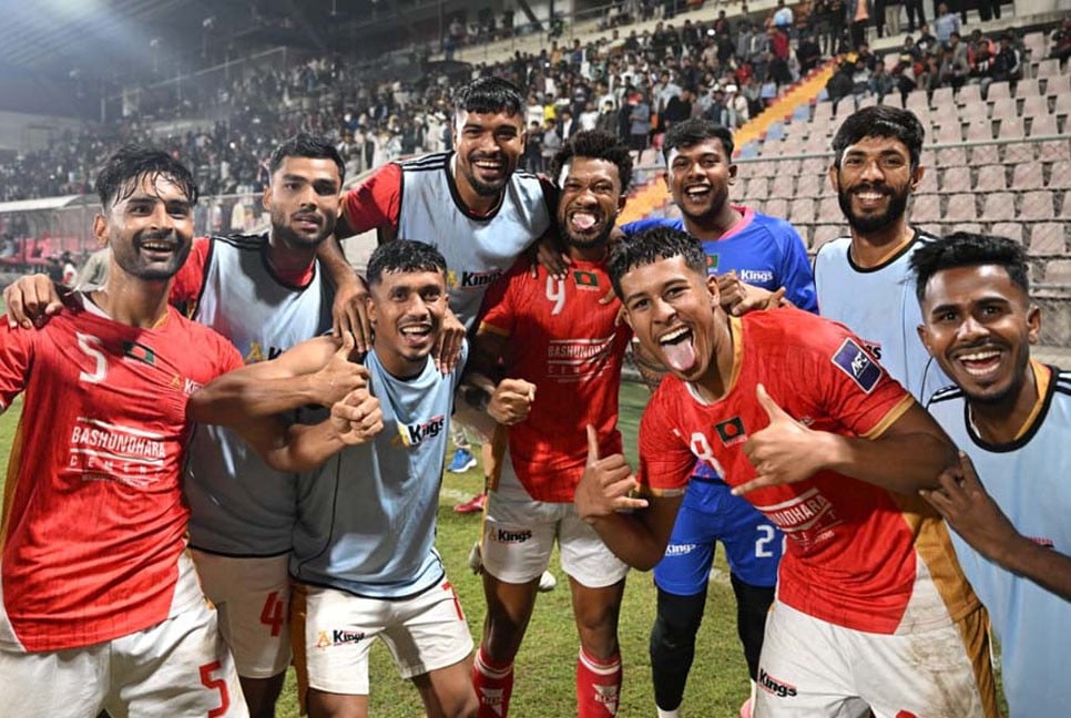 মোহামেডানকে হারিয়ে টানা পাঁচে পাঁচ বসুন্ধরা কিংসের