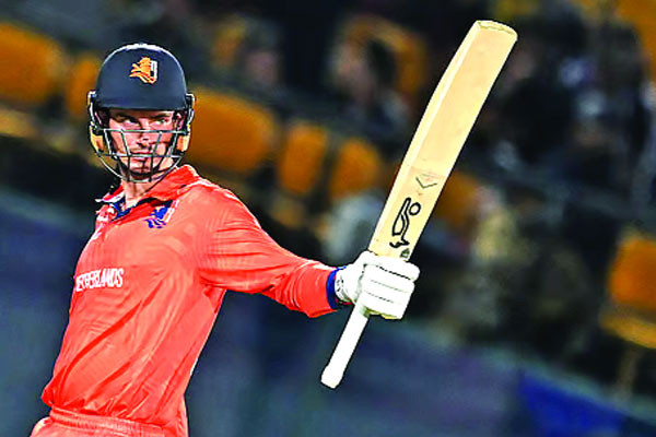 টি-২০তে ডাবল সেঞ্চুরির রেকর্ড!