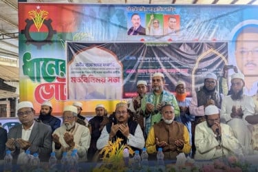 ভালুকায় নবীন হাফেজদের সংবর্ধনা