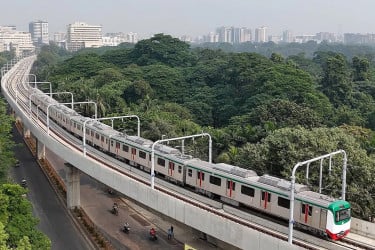 আজ মেট্রোরেল নির্ধারিত সময় অনুযায়ীই চলবে