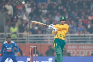 ভারতকে হারিয়ে সিরিজে সমতা দক্ষিণ আফ্রিকার