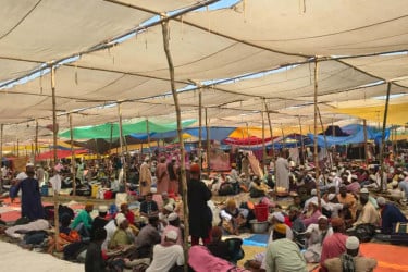 ইজতেমার ময়দানে জুমার নামাজে লাখো মুসল্লি