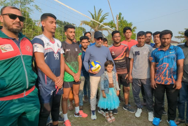 মোংলায় ৮ দলীয় ভলিবল টুর্নামেন্টের উদ্বোধন