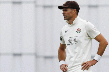 ৪৩ বছরেও অধিনায়কত্বে অ্যান্ডারসন