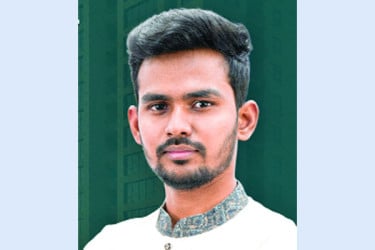 দল নয়, স্বতন্ত্র লড়বেন আসিফ