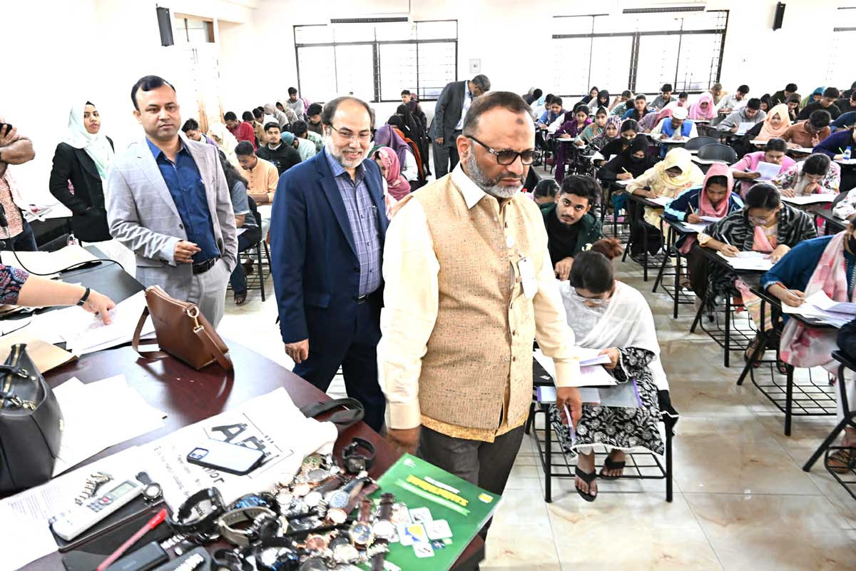 ঢাবির কলা, আইন ও সামাজিক বিজ্ঞান ইউনিটের ভর্তি পরীক্ষা অনুষ্ঠিত